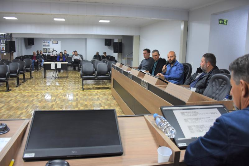 Projeto de lei quer possibilitar uso de Pix para pagamento de débitos tributários